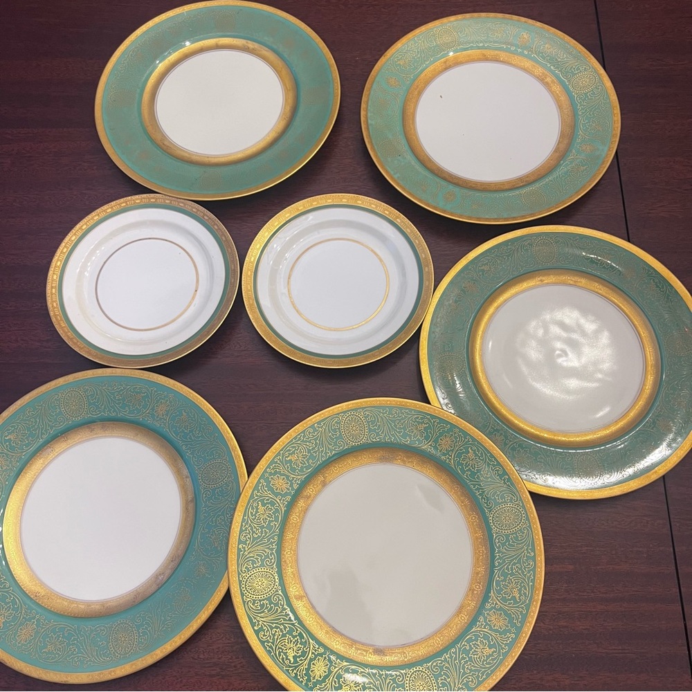 5 Dinner + 2 Side Salad Plates - Pickard - Bavaria Green & Gold Dinnerware Set
